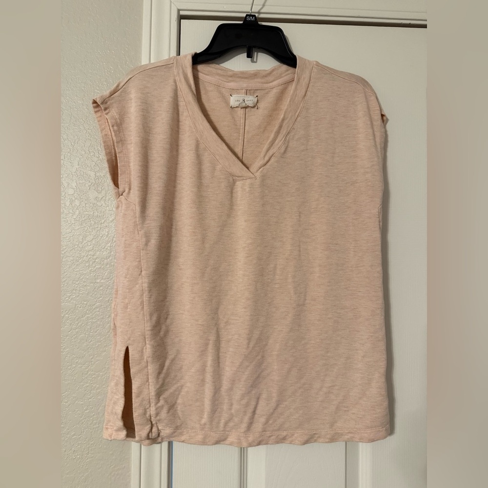 Lou & Grey Light Pink V-Neck Short Sleeve Top